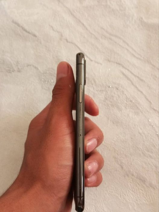 Iphone xs 64gb,76 emkost