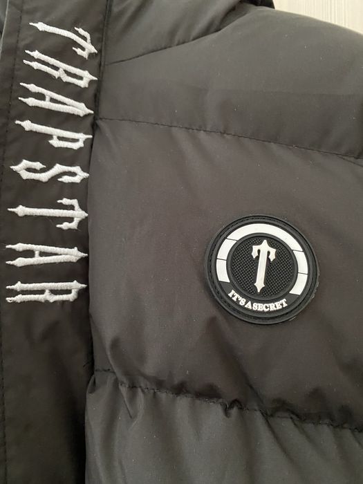 Черно яке TRAPSTAR