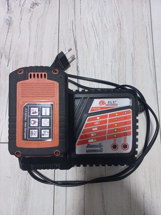 Продам зарядное устройство pit
