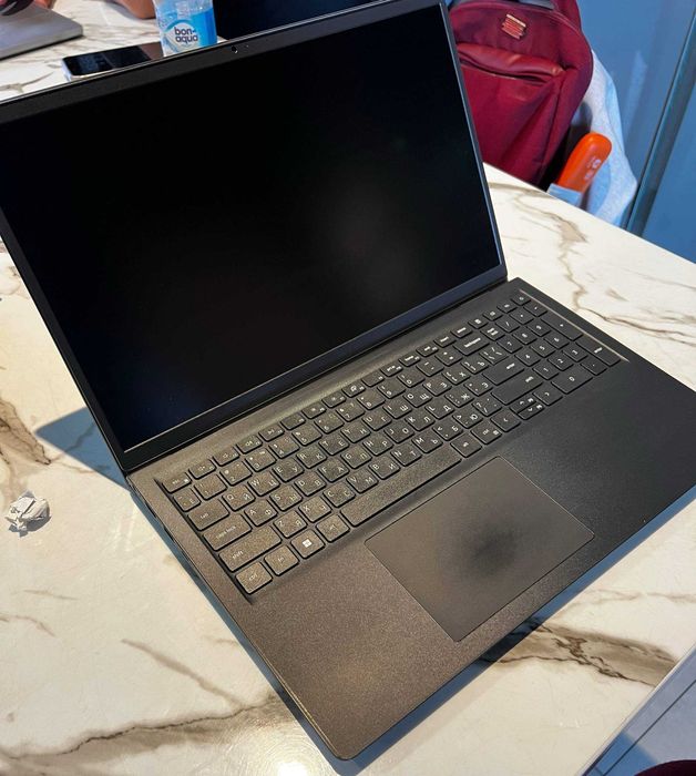 Dell Vostro 15 3530 Core i7 1355U 16/512 120Hz