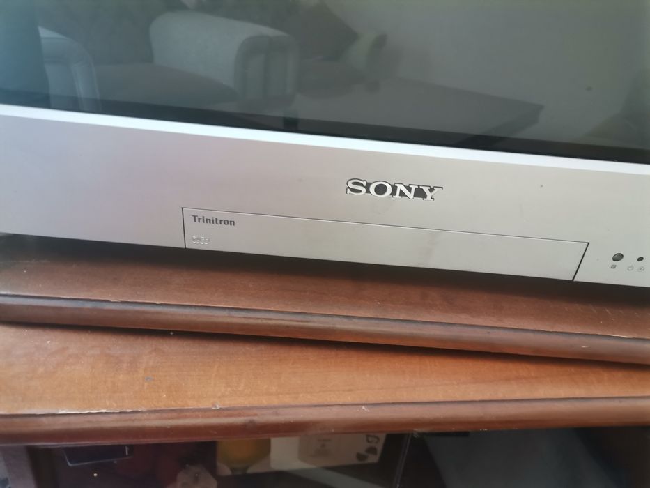Продам телевизор Sony Trinitron