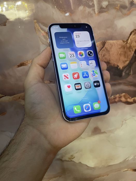 Продам телефон Айфон 12 128Gb
