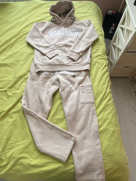 Спортен  екип HOODRICH