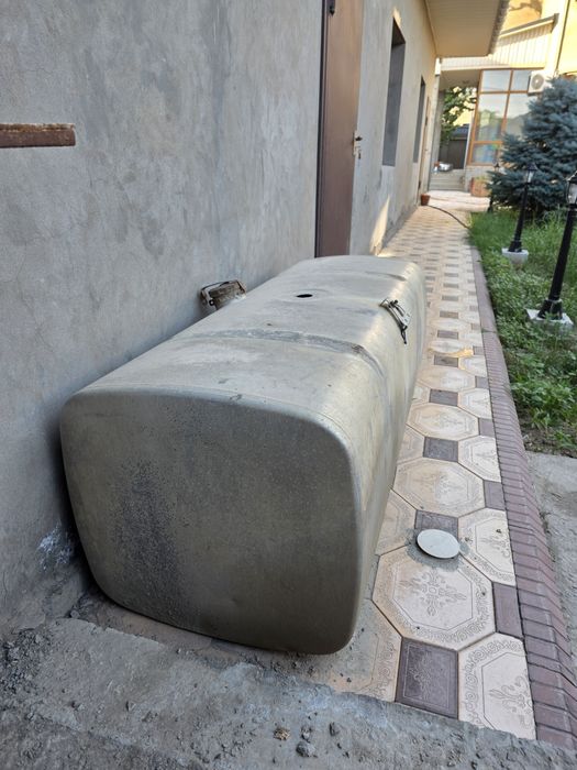 Топливный бензобак