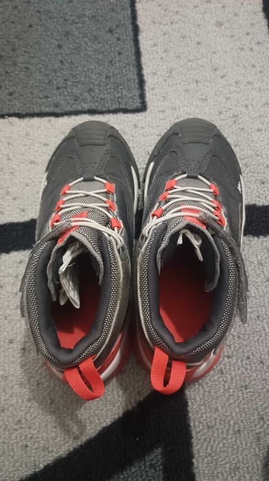 Детски зимни непромокаеми обувки за момче