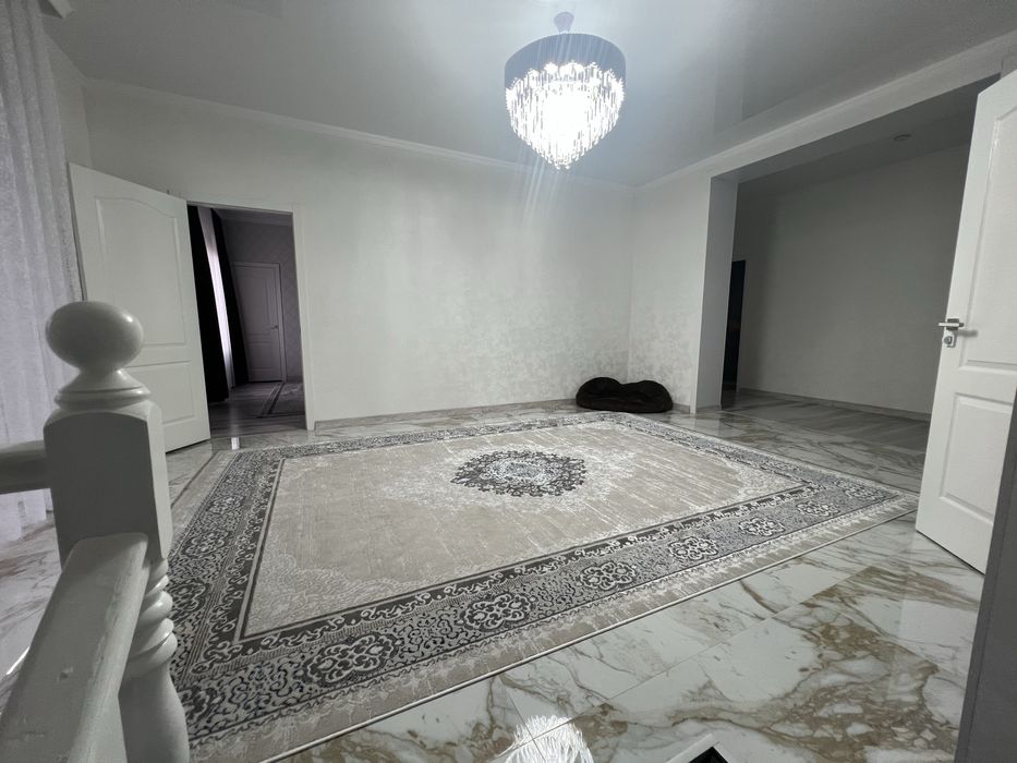 Продам двух этажный котэдж