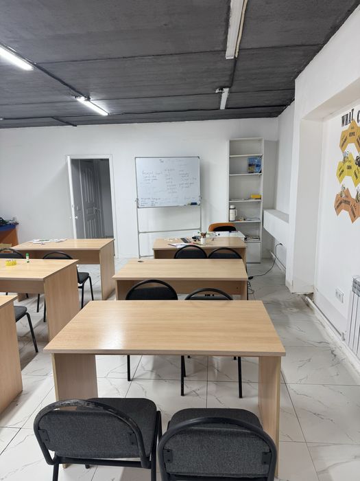 Шкаф парта стулья доска