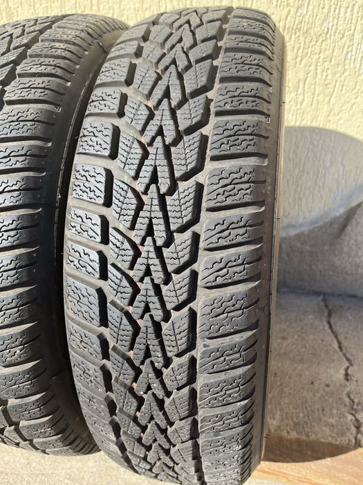 2 бр. зимни гуми 175/65/15 Dunlop 6,5 mm DOT 2217