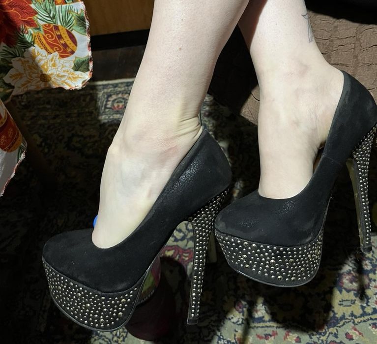 Висок ток дамски токчета