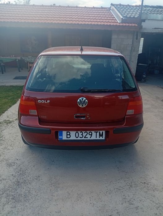 Golf 1.4 75hp Цяла