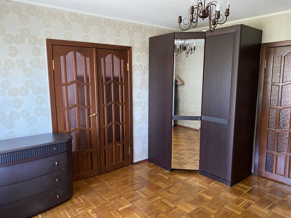 Продам 4-х комнатную квартиру