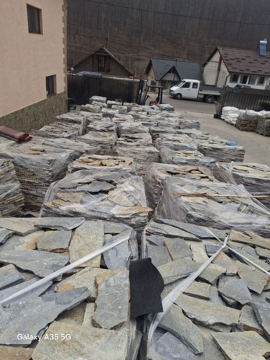 Vând piatra naturala asiguram montaj și transport
