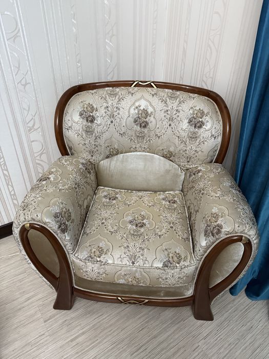 Продается диван 2+1