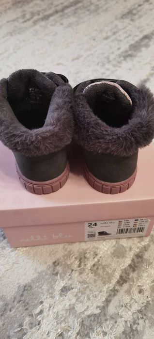 Ghete imblanite mărimea 24