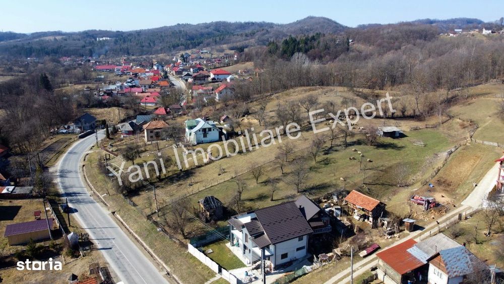 Teren de vânzare în comuna Valea Iașului, județ Argeș.