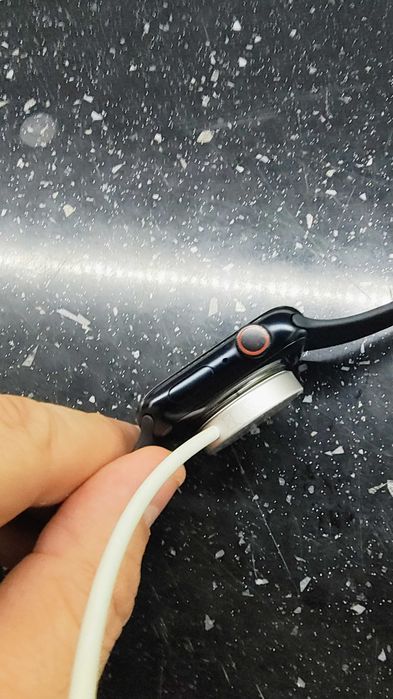 Apple Watch 8 Series 45mm GPS + Cellular