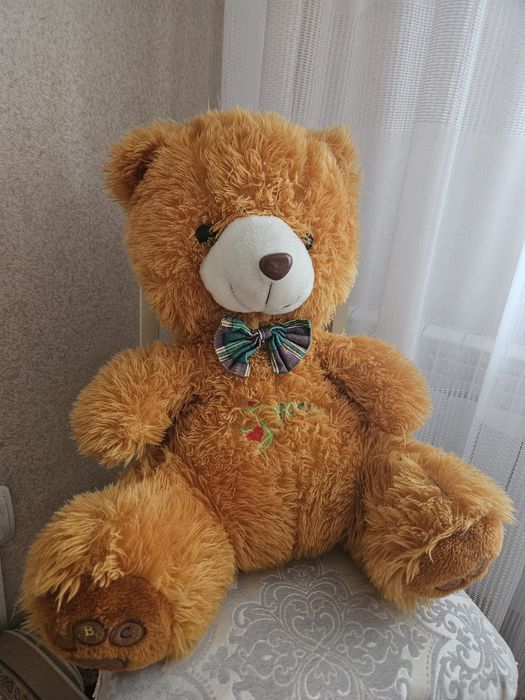 Плюшевый медведь мишка