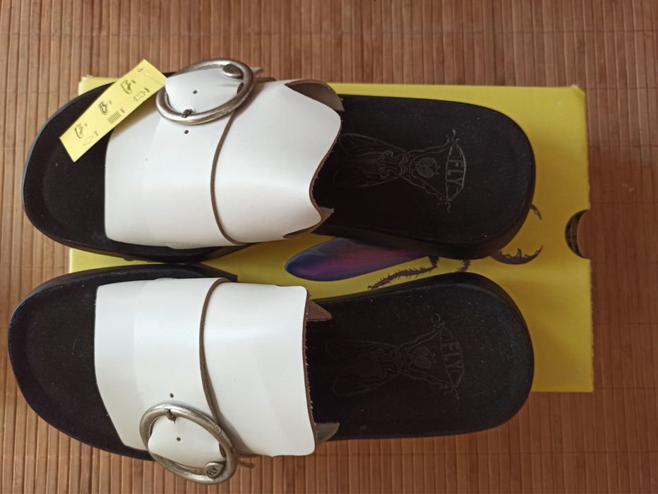 Естесвена кожа чехли за лятото