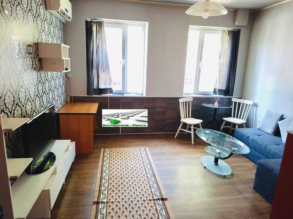 Дава се под наем Двустаен апартамент в Пловдив, Център - 60 кв.м за 550 € - Снимка #2