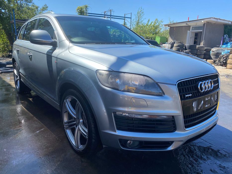 dezmembrez audi q7 4.2tdi euro4/far audi q7/bara fata audi q7