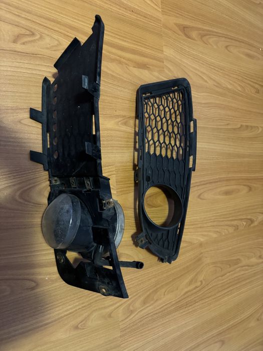 Grila+proiector Bmw E90/91 M pachet facelift