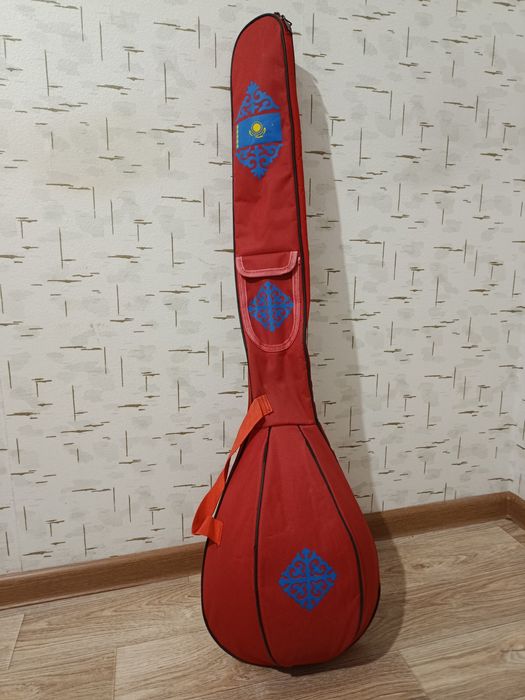 Домбыра.    Чехол