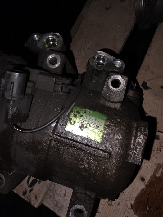 Компресор на климатик за SsangYong Kyron 2.7д 2009г