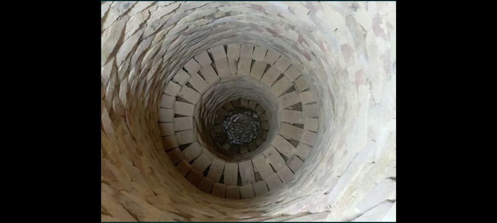 Куза шаклидаги колодецлар казамиз ва гишт Билан  териб берамиз сифатли