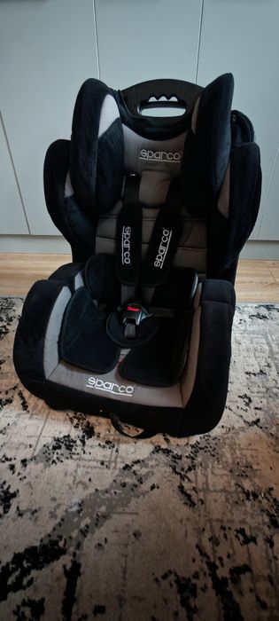 Итальянское детское автокресло