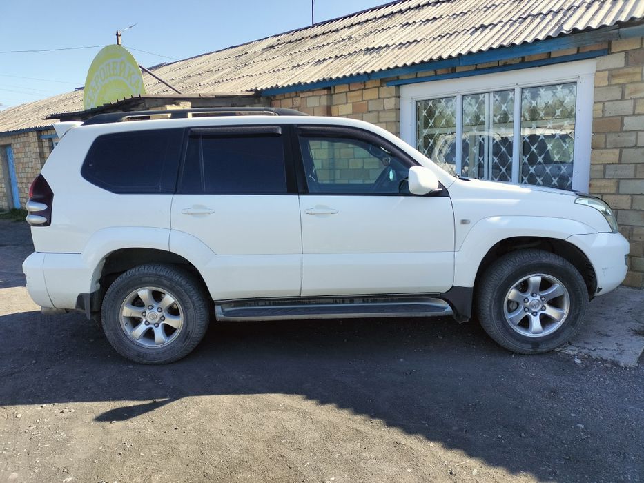 Продам Toyota Land Cruiser Prado 2008 г