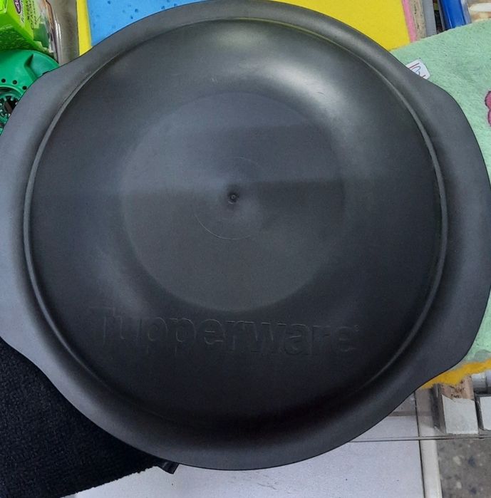 Продам кастрюлю Taperwere Ультра про 2 лл