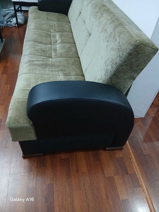 Продам диван 10000