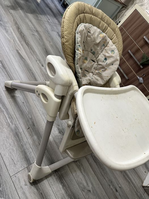 Стульчик для кормления joie