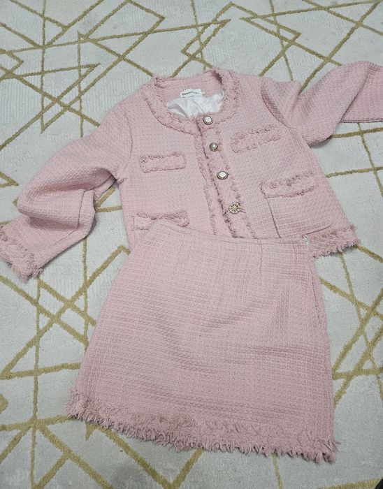 Отдам за шоколадку женские вещи,новые и б/у по 1-2 раза