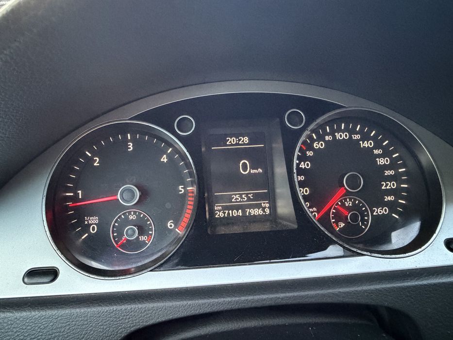 VOLKSWAGEN Passat 2010 — imagine 3