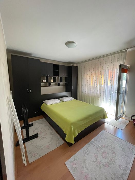 Apartament 3 camere de inchiriat