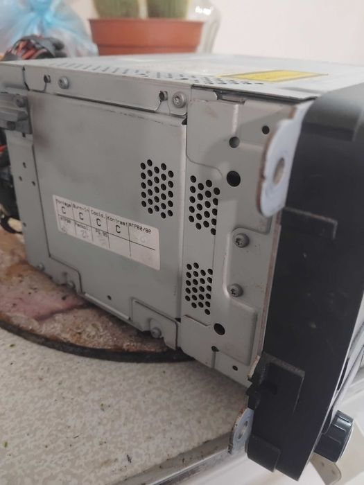 Радио с навигация за Touran 2006