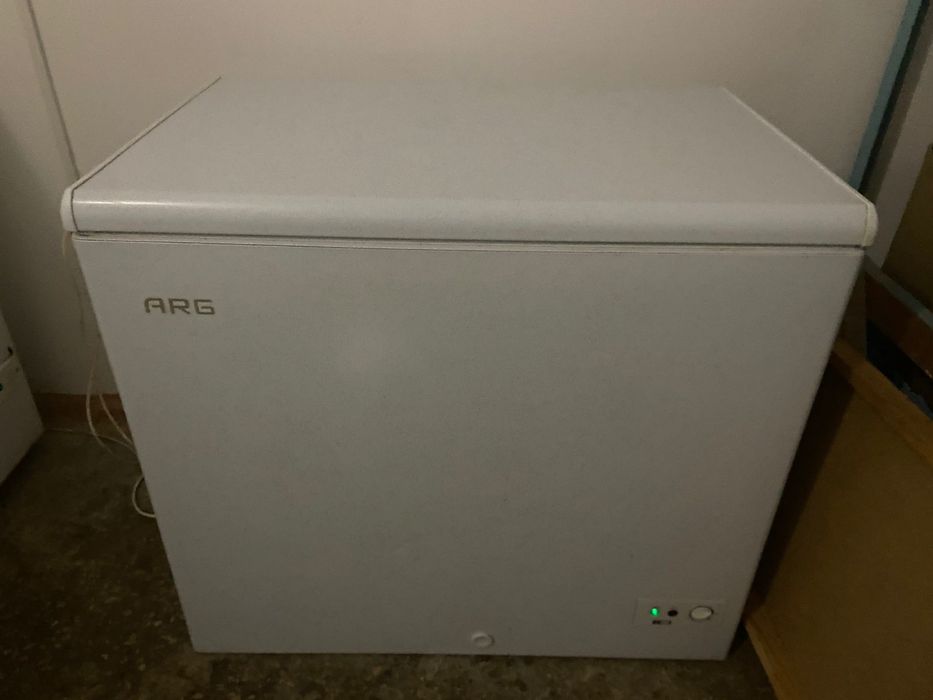 Продам морозилку