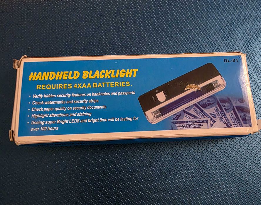 Детектор/тестер за банкноти /пари UV светлина