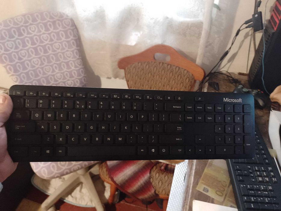 Tastatura Microsoft wireless