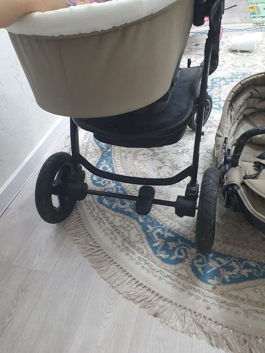Продам коляску 2в1