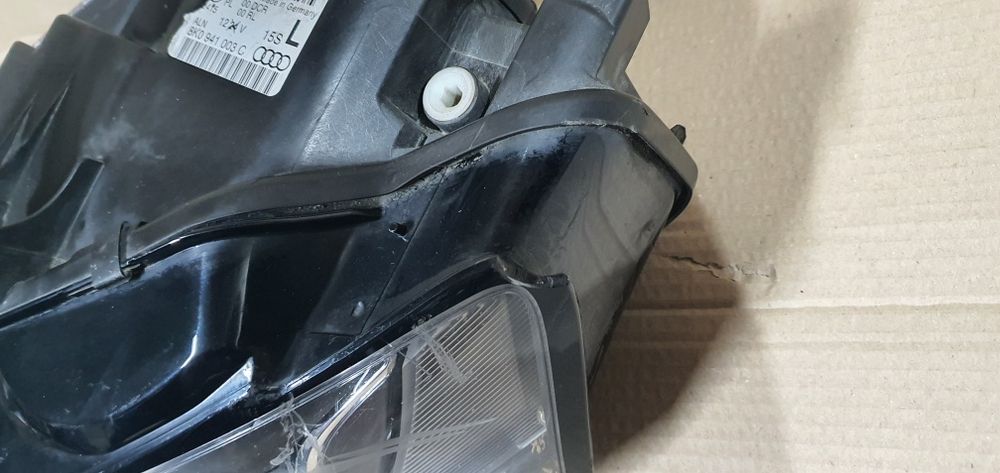 Faruri far bixenon stanga dreapta audi a4 b8 2008-2012