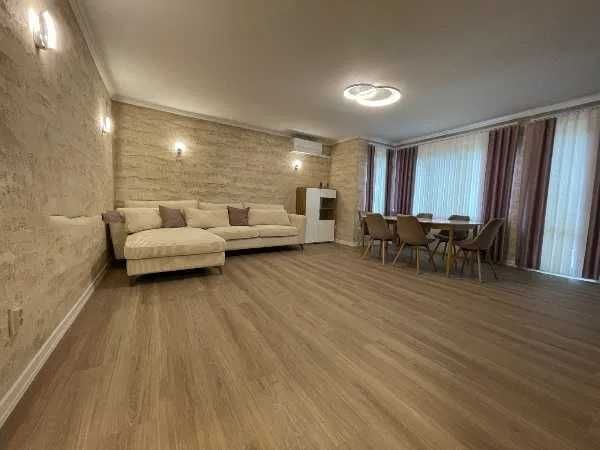 Двустаен между Паркмарт и Кауфланд Бриз 450 евро с паркомясто