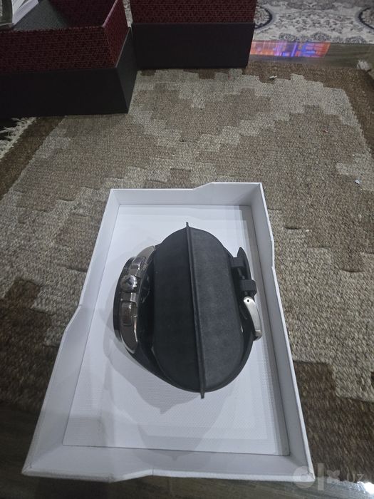 Продаются часы TISSOT T-Touch Connect Solar