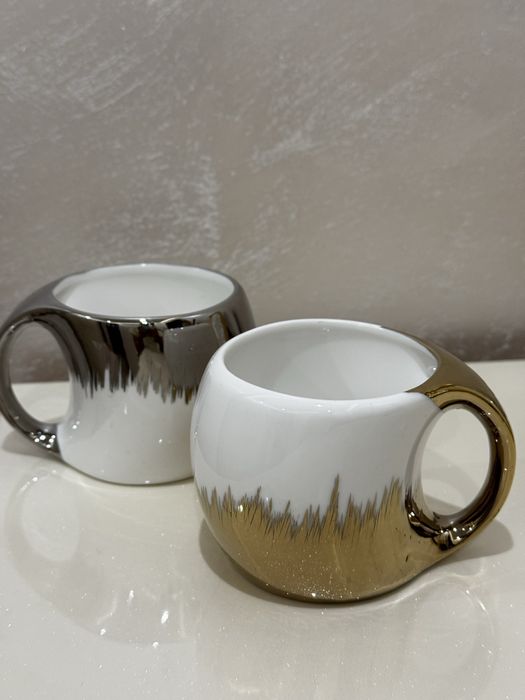 Комплект от 2 броя чаши - златна и сребърна