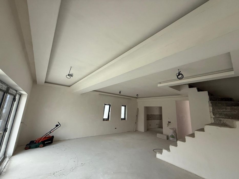 Vila P+1 Duplex 200m2 |Pereti Individuali+Izolați Fonic| Ovidiu Centru