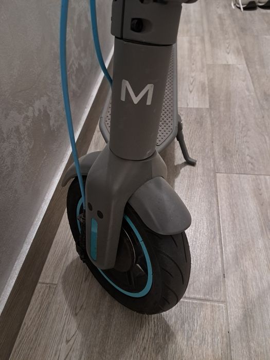 Trotinetă electrică Motus 35 km/h , autonomie 65 km