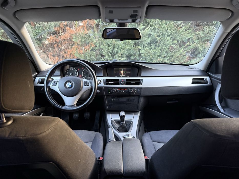 BMW SERIA 3 320d E90 2007 / Navigatie / M47 / DISTRIBUTIA IN FATA