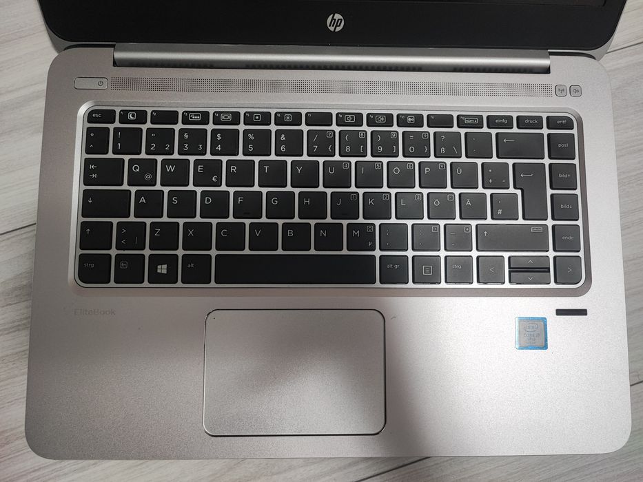 Vând HP elitebook folio 1040 g3