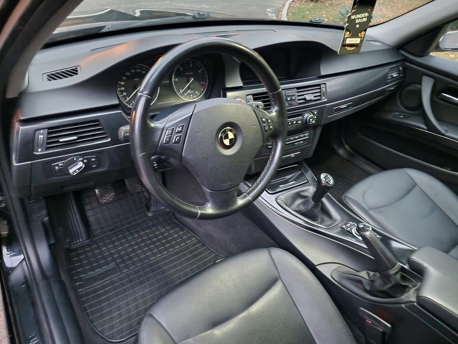 BMW Seria 3 2009 — imagine 5